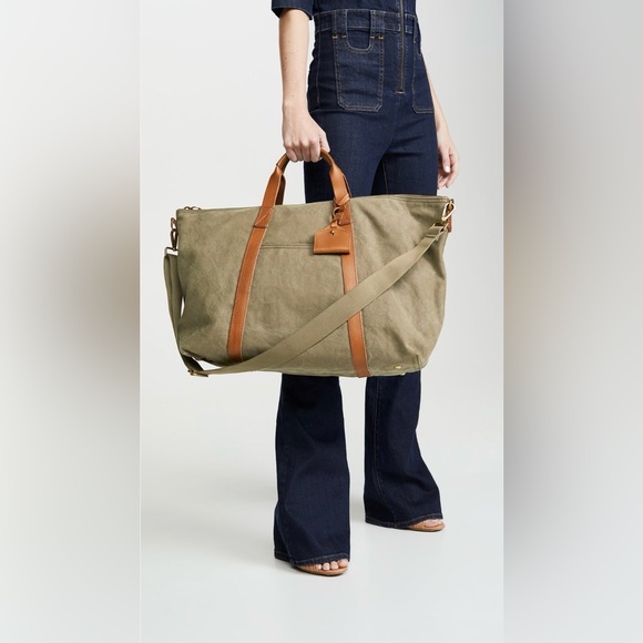 Madewell Other - Madewell Essential Overnight Bag in Canvas